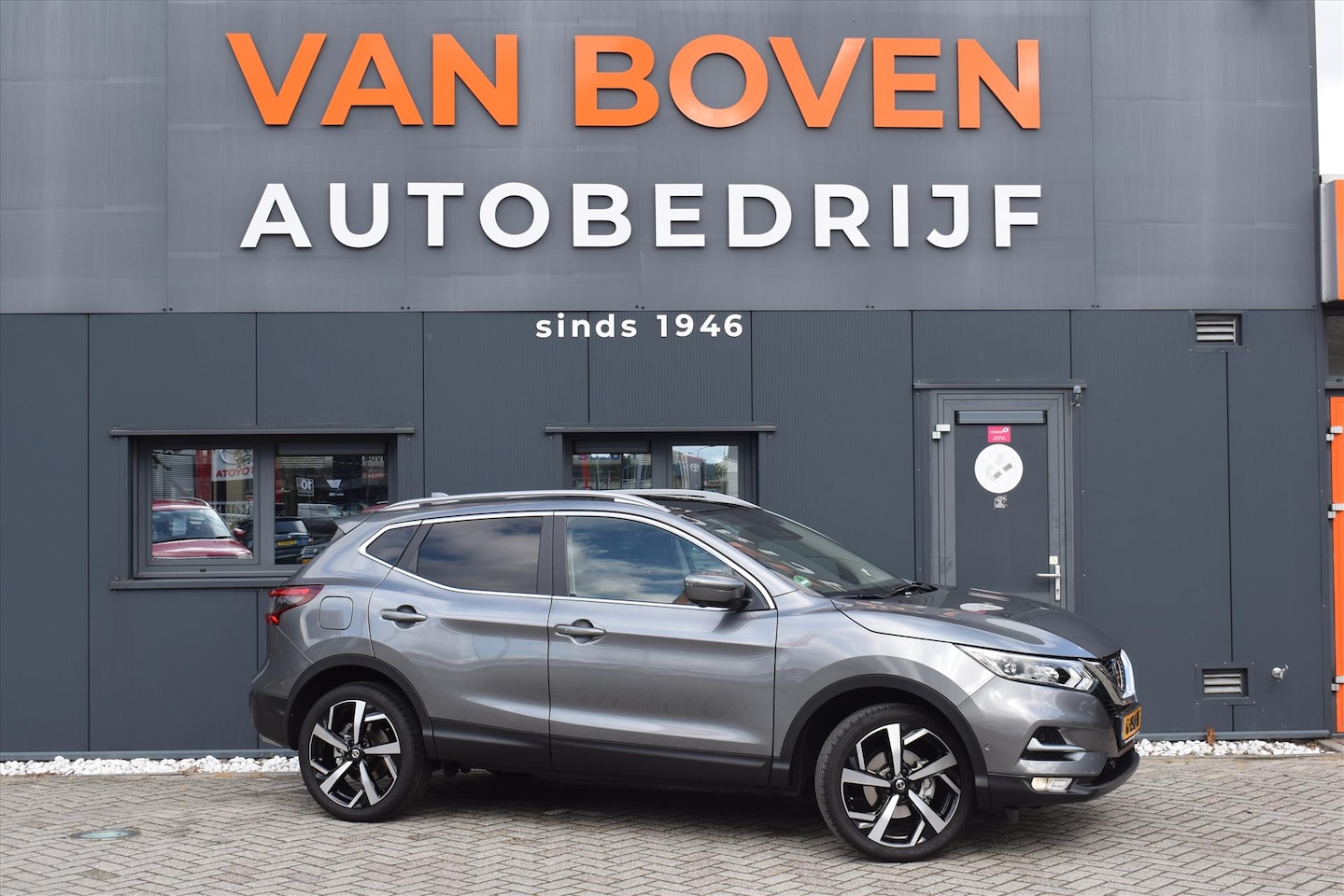 Nissan Qashqai - 1.3 DIG-T 160pk New Tekna 1500kg trekgewicht! - AutoWereld.nl