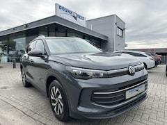 Volkswagen Tiguan - 1.5 eTSI Life Aut NEW MODEL Navi | Camera | Adapt. Cruise | Dodehoek