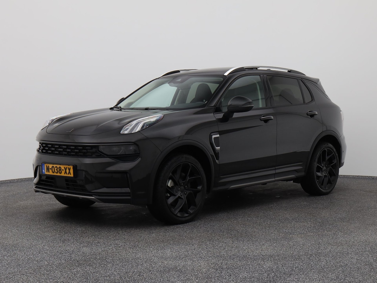 Lynk & Co 01 - 1.5 Plug-in Hybrid | BLACK | VOL LEDER | NLD AUTO - AutoWereld.nl