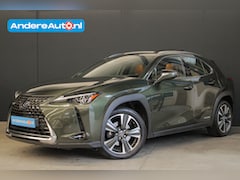 Lexus UX - 250h Executive Line |trekhaak|leder|schuifdak|elek klep|HUD|