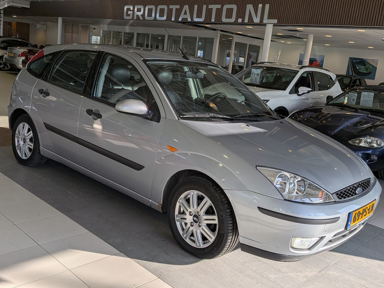 Ford Focus - 1.6-16V Futura Airco, Trekhaak, Stuurbekrachtiging - AutoWereld.nl