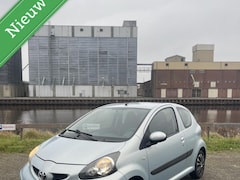 Toyota Aygo - 1.0-12V +
