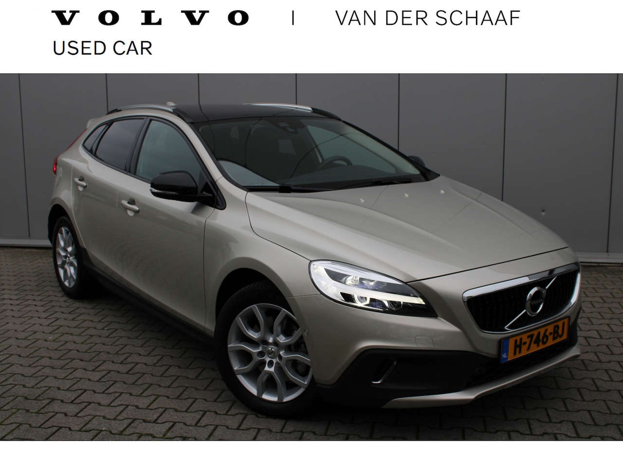 Volvo V40 Cross Country - T3 automaat Polar+ Luxury | 1e eigenaar | Dealer onderhouden | Panorama dak - AutoWereld.nl