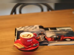 Mazda 2 - 2 Sport Selected 1.5 Sky-G 90pk /Dealeronderhouden/Airco/Navi/DAB/Achteruitrijcamera/16 in