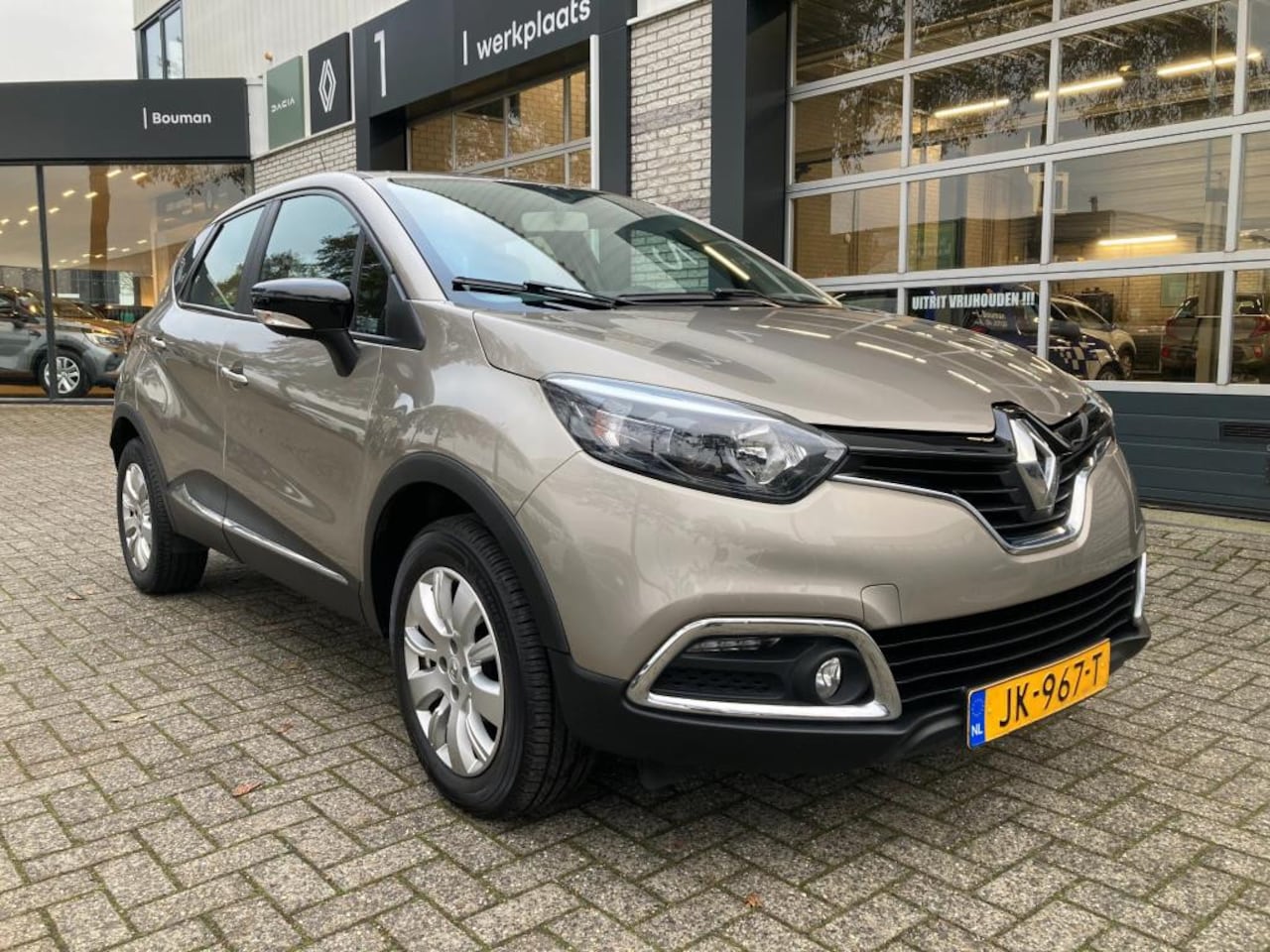 Renault Captur - 0.9 TCe Expression 0.9 TCe Expression - AutoWereld.nl