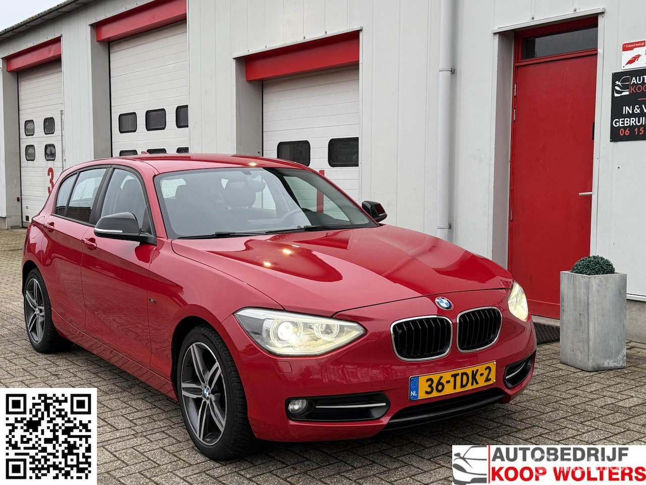 BMW 1-serie - 116i Sport Automaat Xenon Navi - AutoWereld.nl