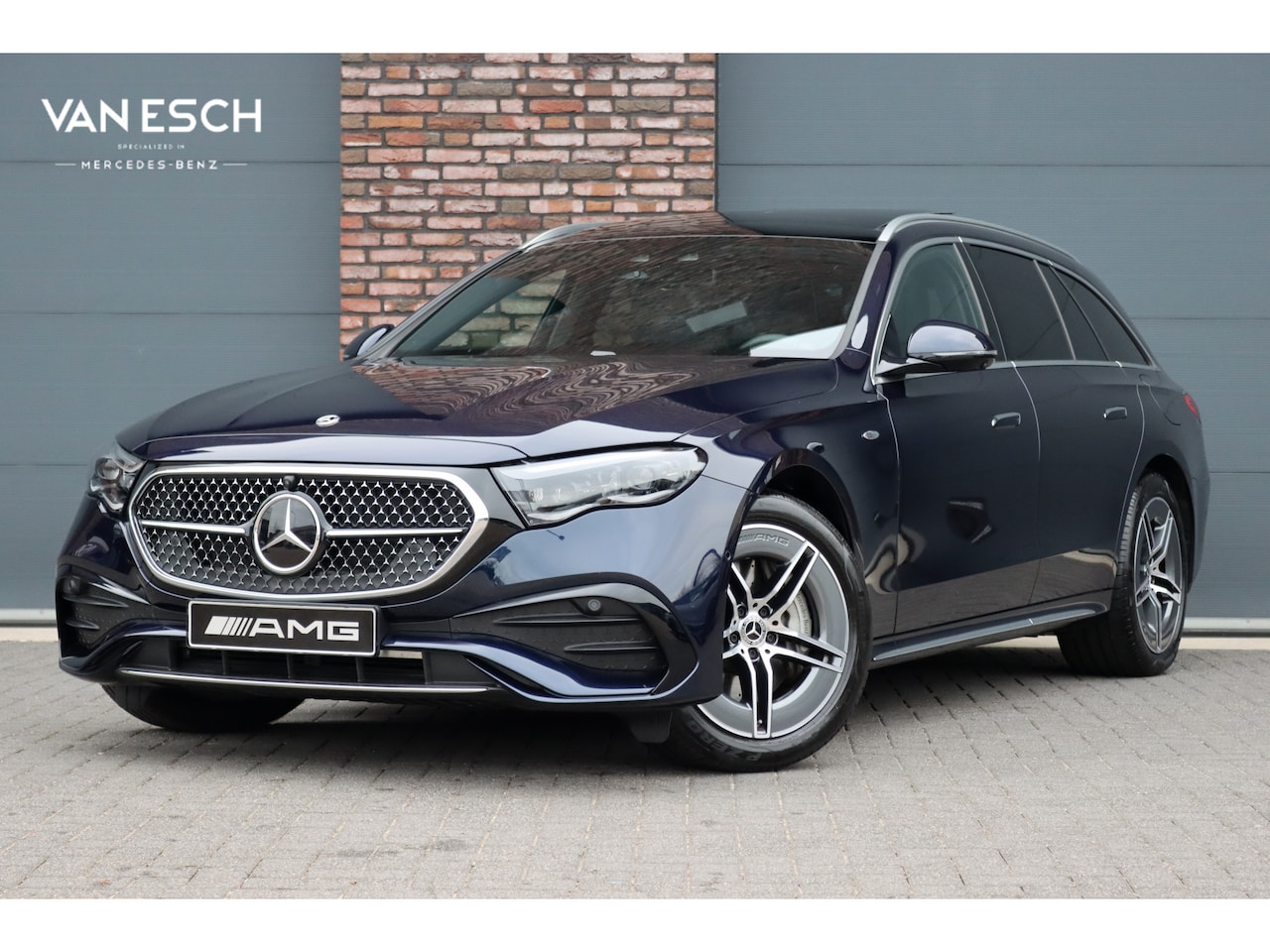 Mercedes-Benz E-klasse Estate - 300 e Premium+ AMG Line | Airmatic | Hyperscreen | Distronic+ | Memory | Massage | Burmest - AutoWereld.nl