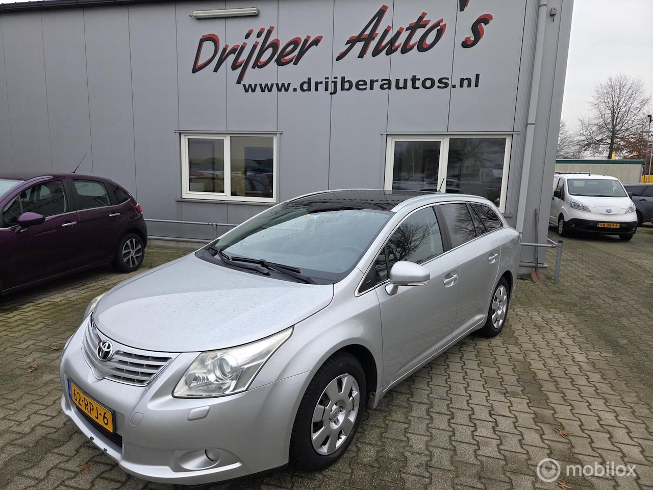 Toyota Avensis - 2.0 VVTi Executive Business 2.0 VVTi Executive Business - AutoWereld.nl