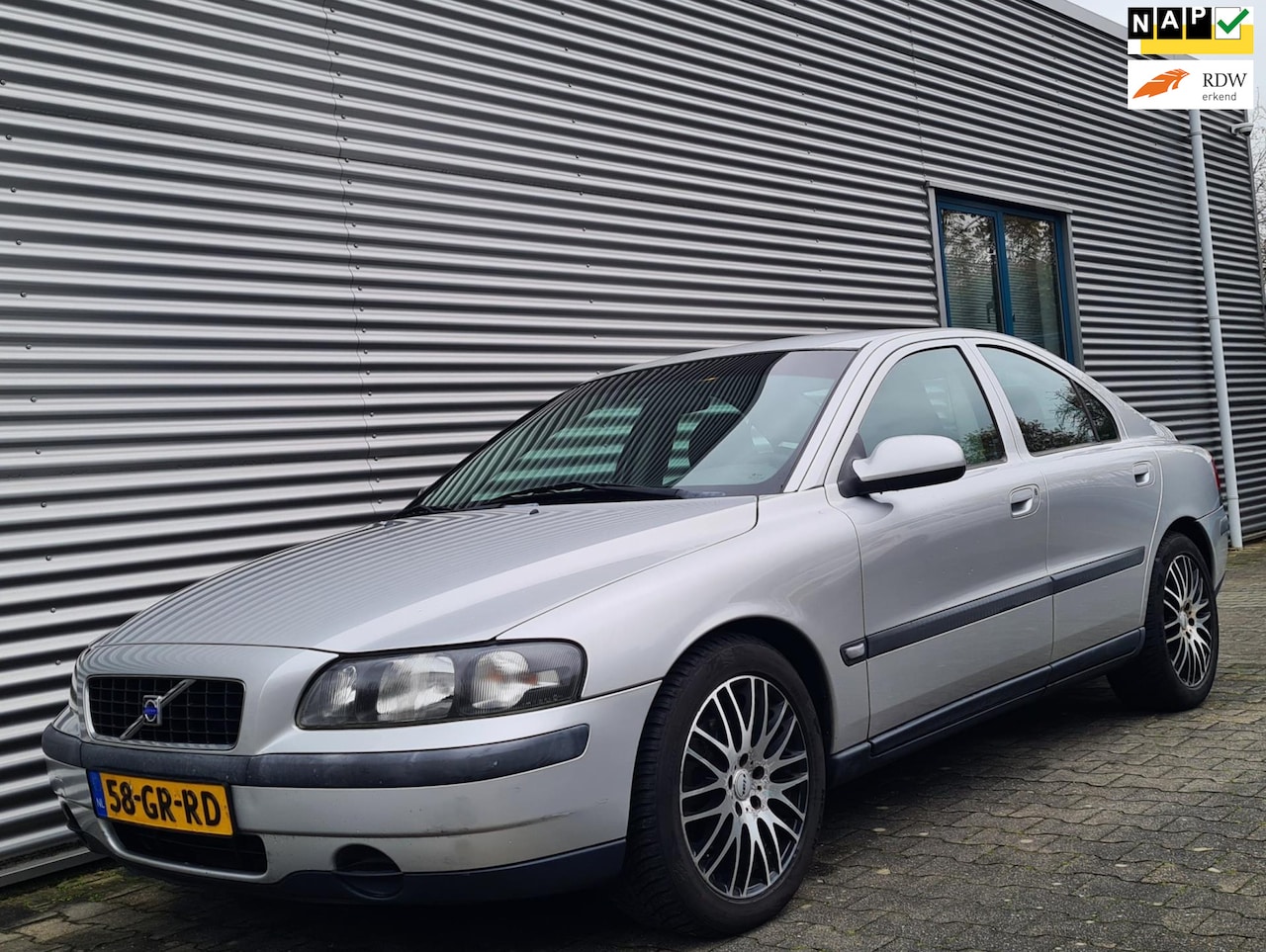 Volvo S60 - 2.4 Edition AUT 02-2001 Silver Metallic - AutoWereld.nl