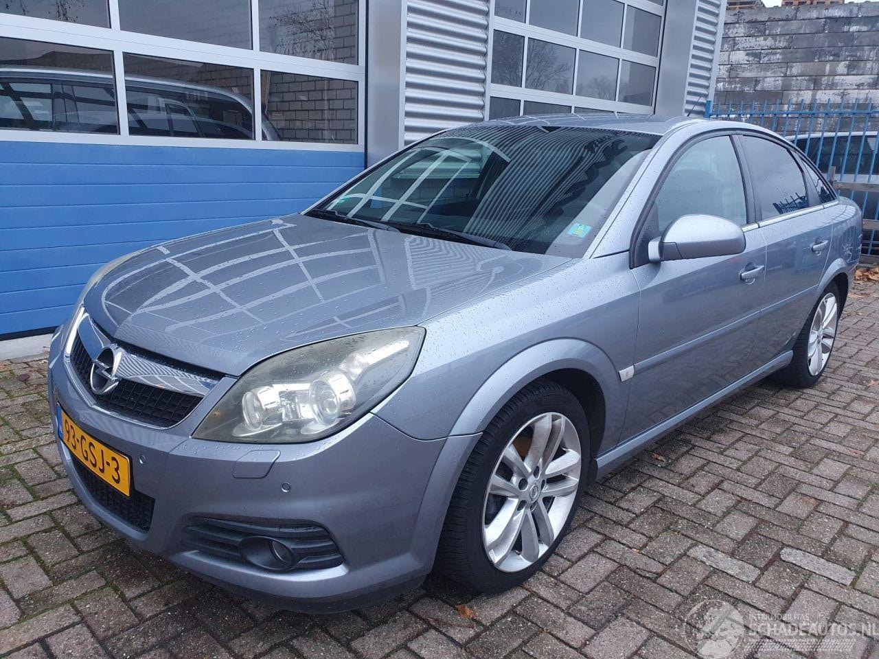 Opel Vectra GTS - 1.8-16V Executive Automaat - AutoWereld.nl