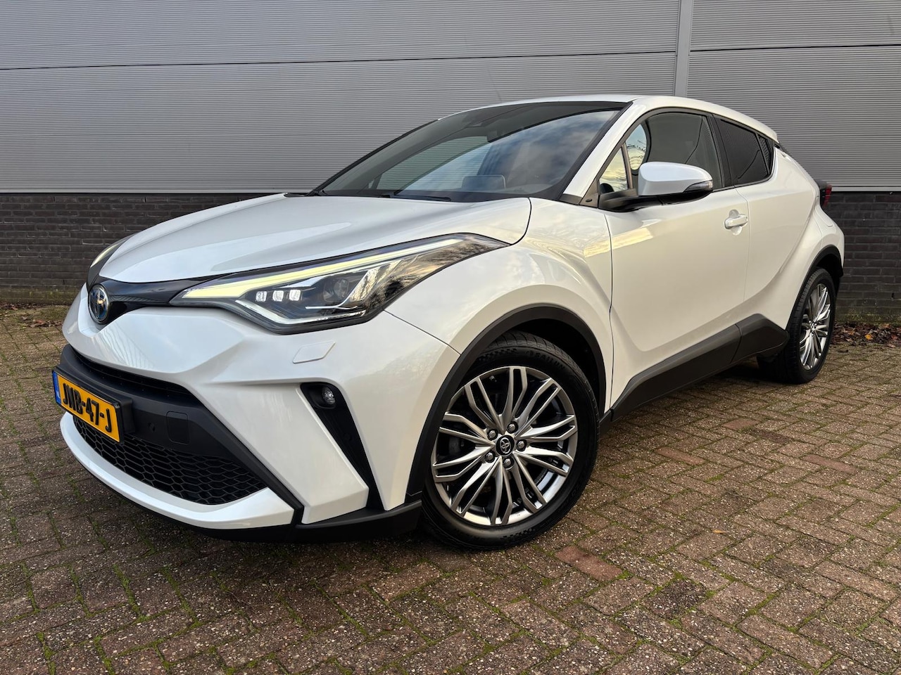 Toyota C-HR - 1.8 Hybrid Executive Limited Zeer compleet ! - AutoWereld.nl