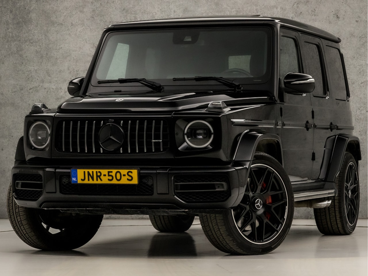 Mercedes-Benz G-klasse - 63 AMG 585Pk (SCHUIFDAK, ALCANTARA HEMEL, SFEERVERLICHTING, ADAPTIVE CRUISE, LEDER DASHBOA - AutoWereld.nl