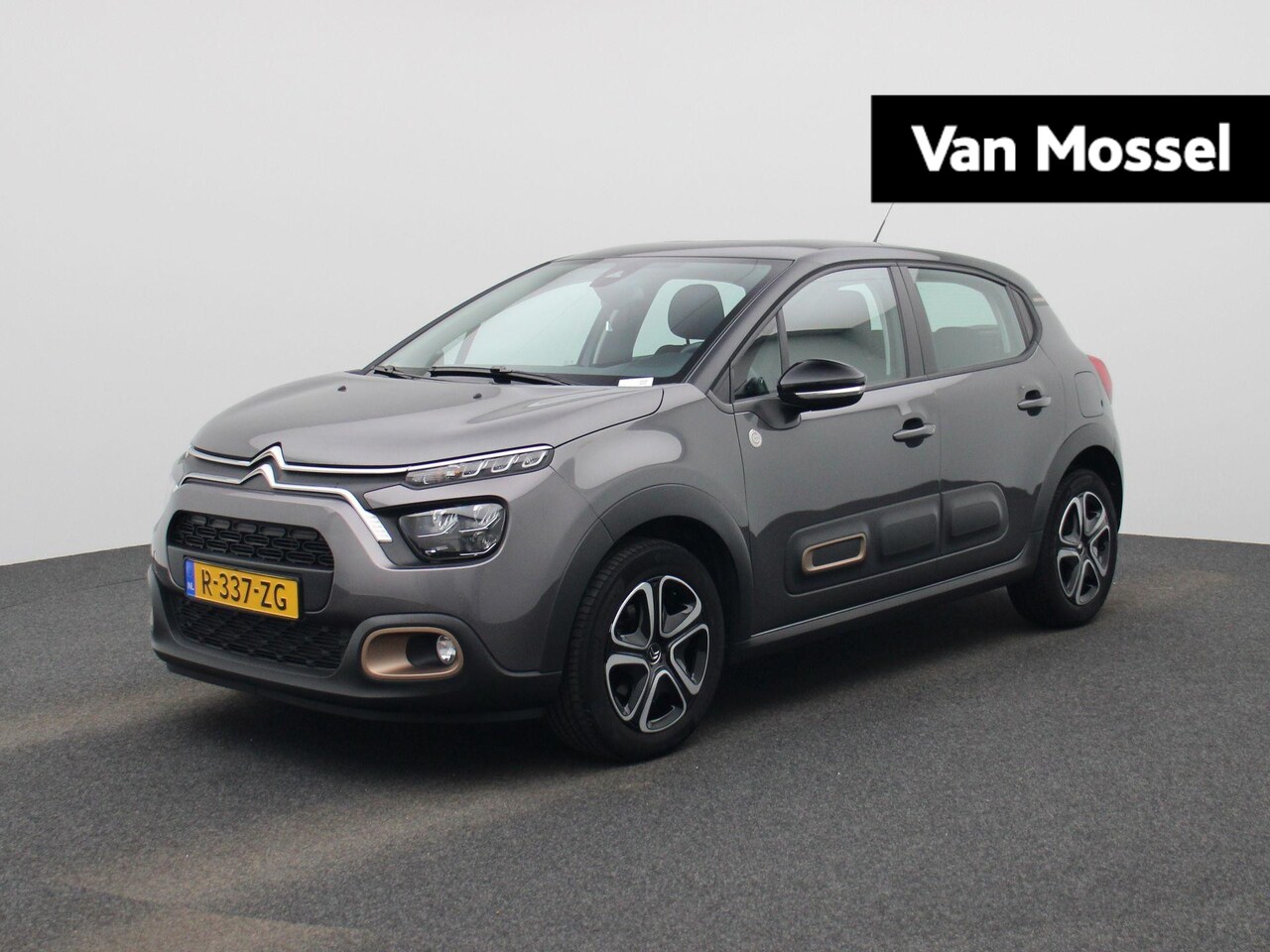 Citroën C3 - 1.2 PureTech C-Series | Navigatie | Apple carplay/ Android auto | Cruise Control | Two Ton - AutoWereld.nl