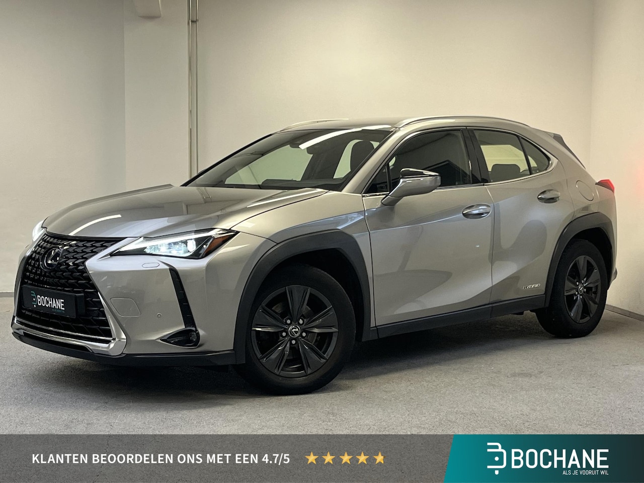Lexus UX - 250h Business Line | STOEL/STUUR V.W. | CAMERA | CARPLAY | DEALERONDERHOUDEN | - AutoWereld.nl