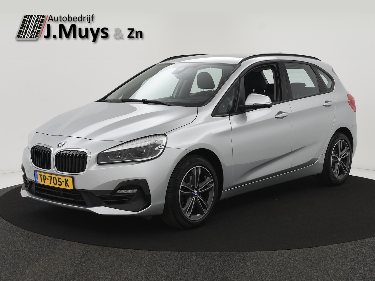 BMW 2-serie Active Tourer - 218i Executive AUTOM. TREKH|NAVI|HEAD-UP|ORG.NLCLIMA|CRUISE|PDC|17INCH - AutoWereld.nl