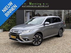 Mitsubishi Outlander - 2.0 PHEV Executive Edition | Stoelverwarming | Achteruitrijcamera | Keyless Entry | Naviga