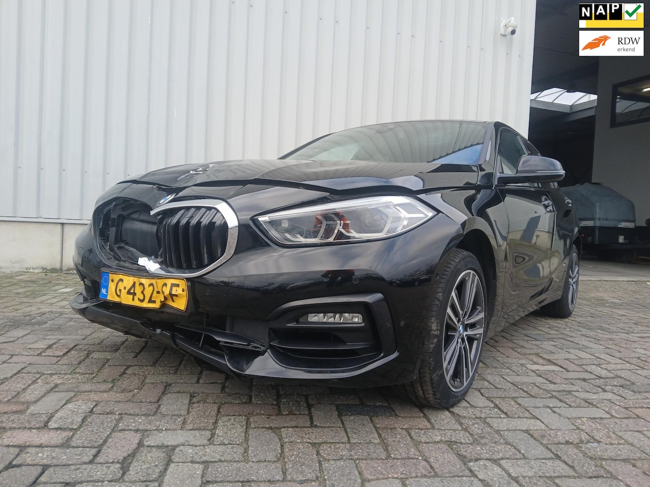 BMW 1-serie - 118i High Executive Edition SCHADEAUTO!! - AutoWereld.nl