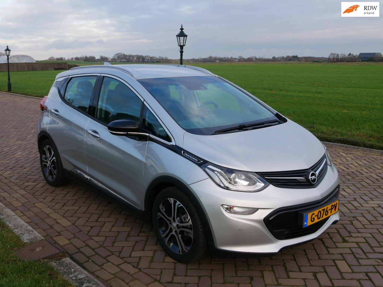 Opel Ampera-e - Business executive 60 kWh ** 12999 NETTO ** - AutoWereld.nl
