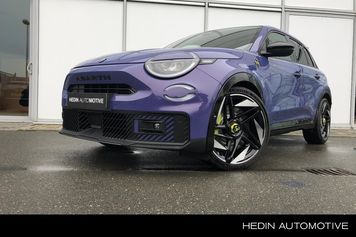 Fiat 600e - Abarth Scorpionissima 54 kWh | Uit voorraad leverbaar - AutoWereld.nl