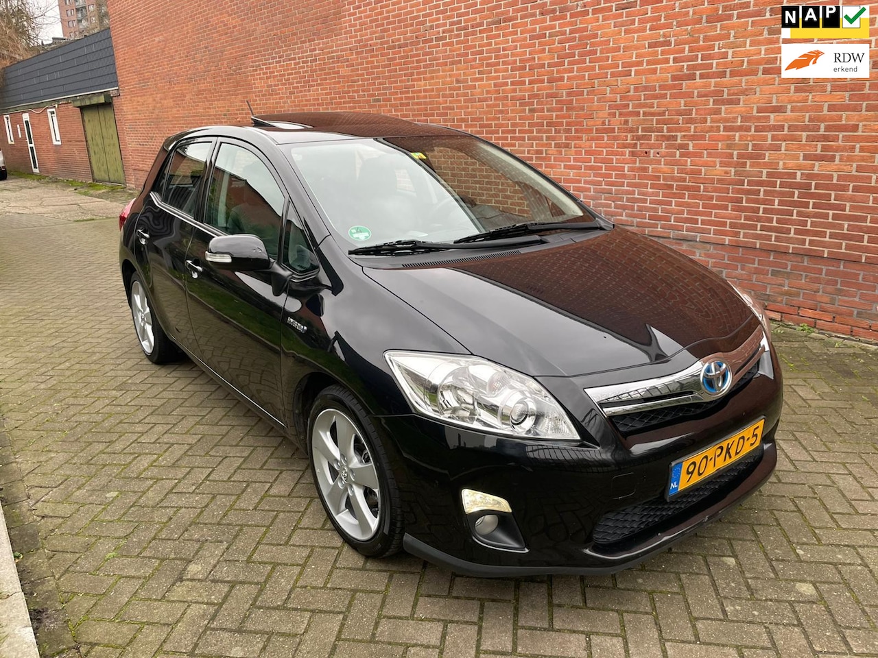 Toyota Auris - 1.8 Full Hybrid Dynamic Leder Navi Cruise pano - AutoWereld.nl