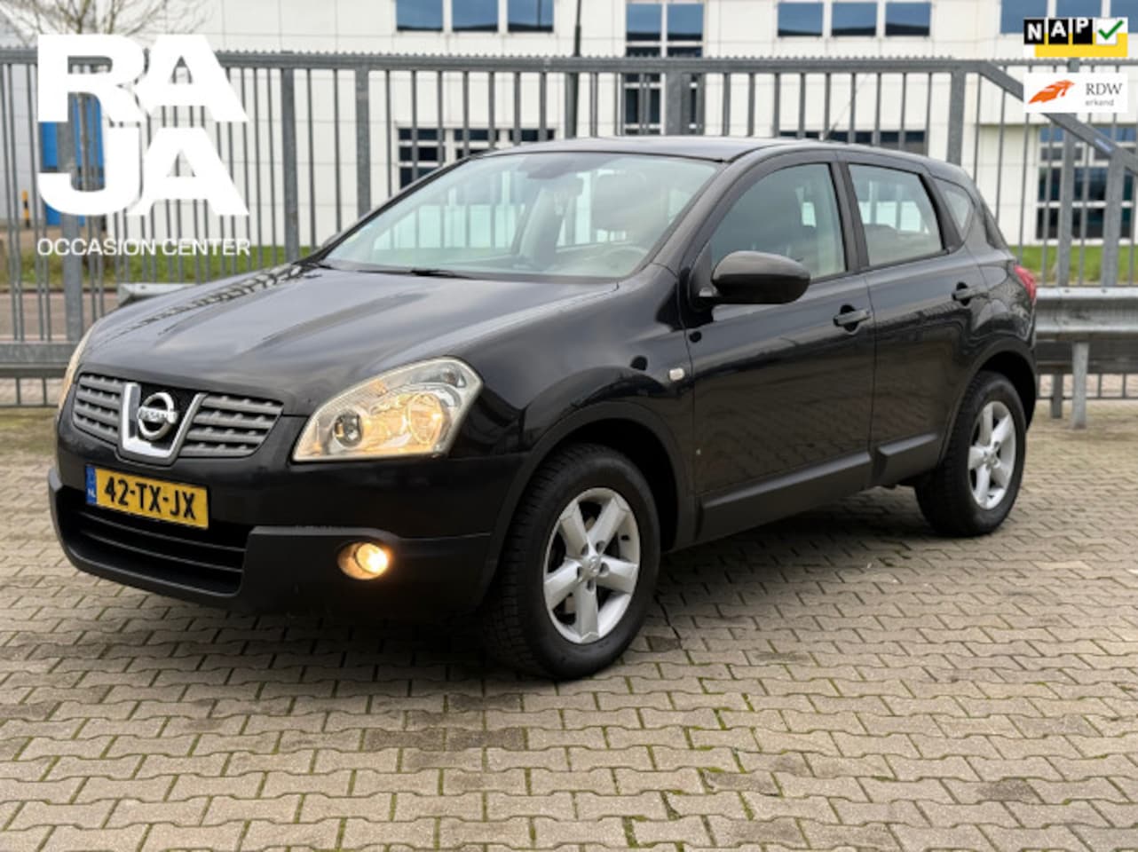 Nissan Qashqai - 1.6 Acenta NAP Carplay Cruise Clima - AutoWereld.nl