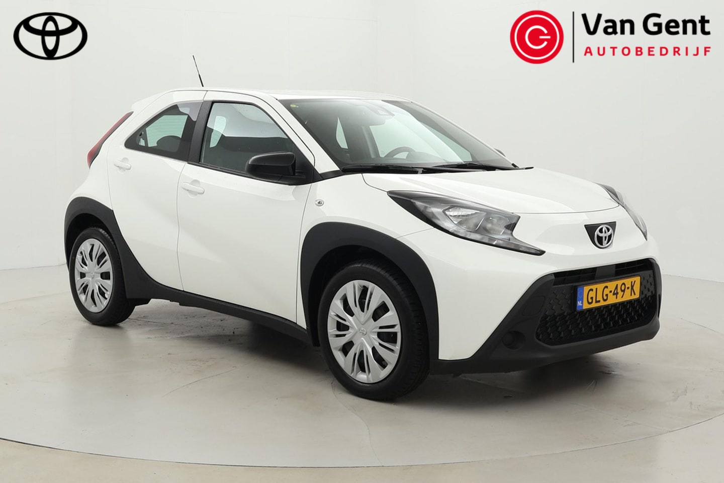 Toyota Aygo X - 1.0 VVT-i MT Play | Apple Carplay / Android Auto | Adaptive Cruise | Airco | Camera | Rijs - AutoWereld.nl