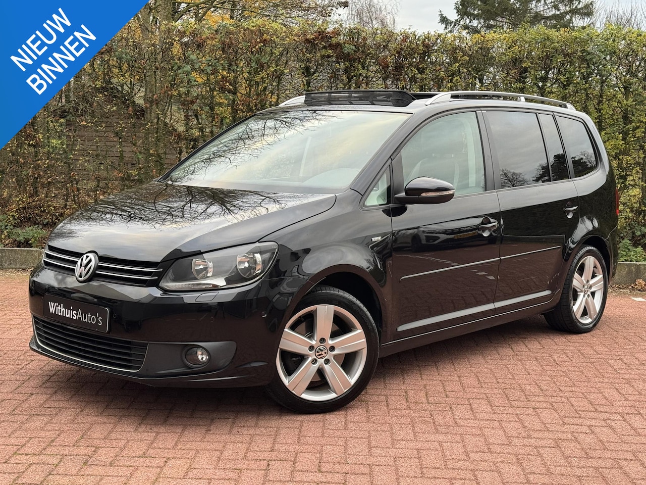 Volkswagen Touran - 1.4 TSI 140PK Life 7-Persoons Trekhaak Panoramadak - AutoWereld.nl