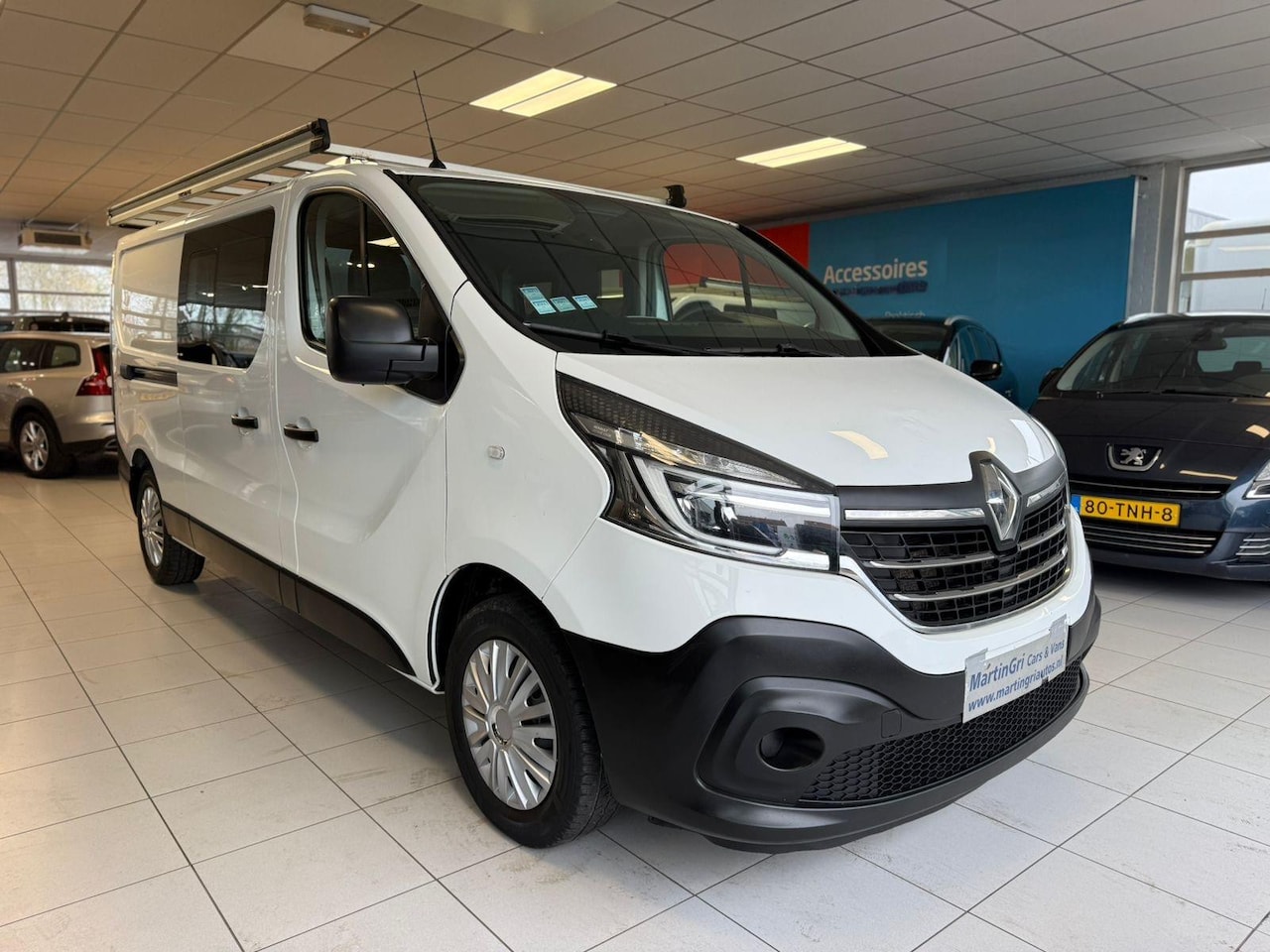 Renault Trafic - 2.0 dCi 120 T29 L2H1Comfort Dubbele Cabine - AutoWereld.nl