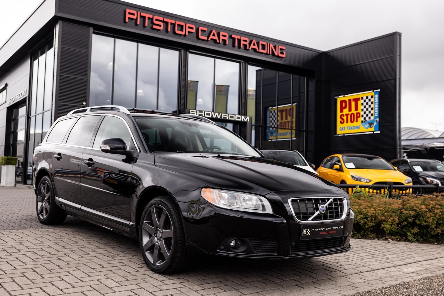 Volvo V70 - 3.0 T6 AWD, 310 PK, Adaptieve Cruise, Schuifdak, Ventilatie! - AutoWereld.nl