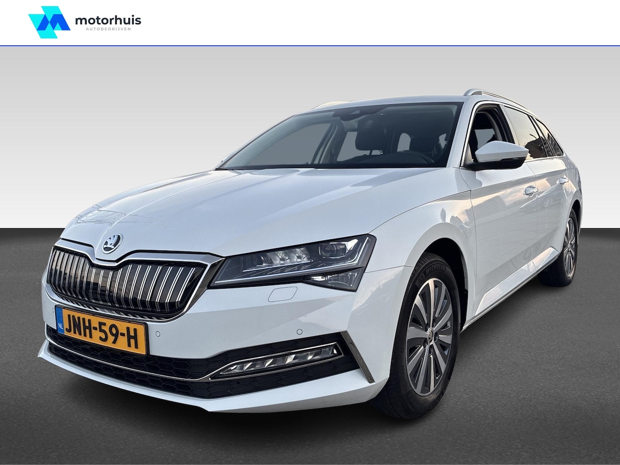 Skoda Superb Combi - 1.4 TSI PHEV 217pk DSG-6 Business Edition - AutoWereld.nl