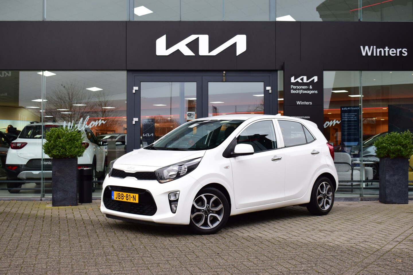 Kia Picanto - 1.0 DPi DynamicPlusLine | Automaat | Parkeersensoren | Navigatie | Camera | 15" Lichtmetal - AutoWereld.nl