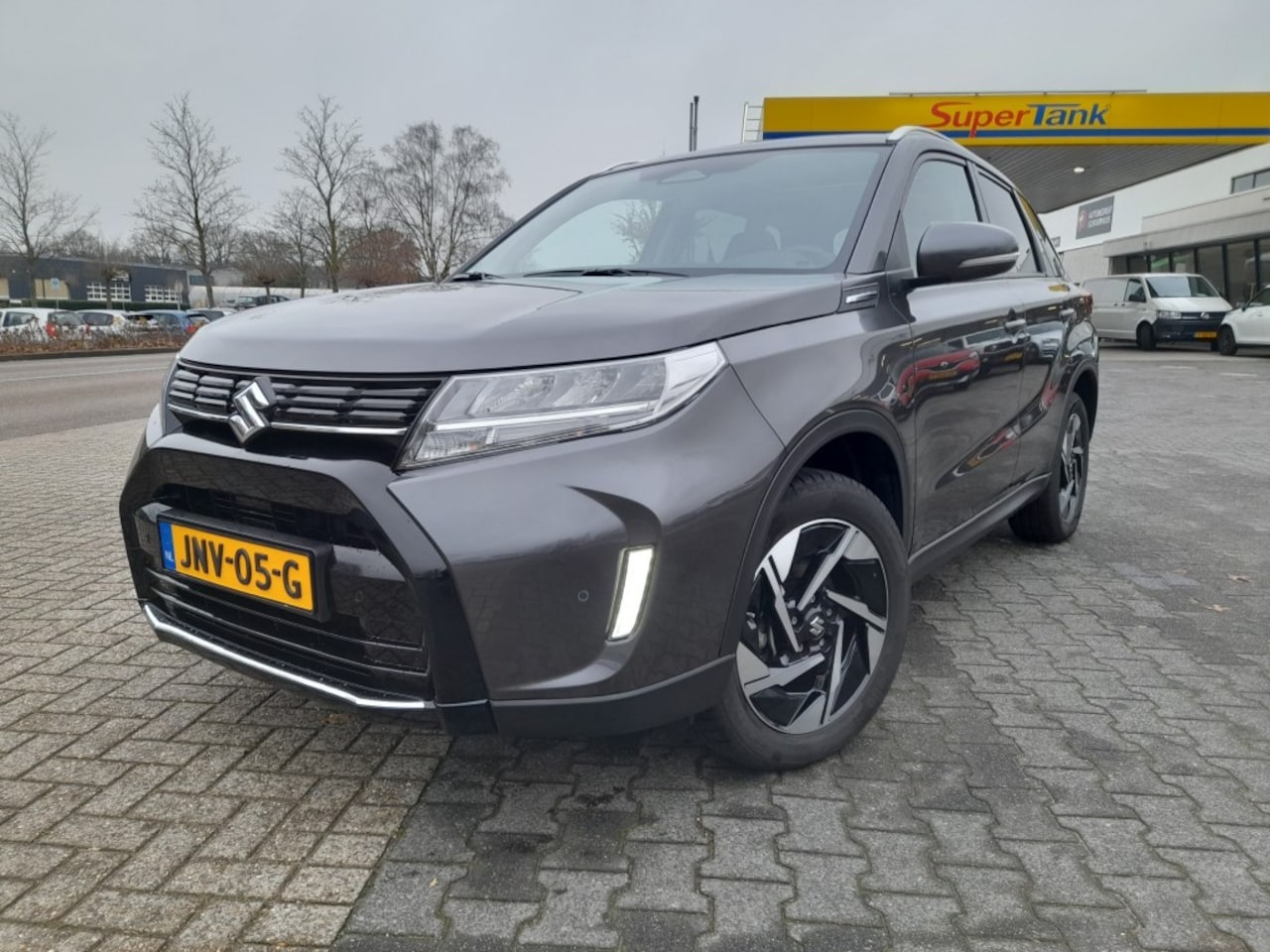Suzuki Vitara - 1.5 HYBRID STYLE AUTOMAAT PANO DAK CAMERA NAVI ADD. CRUISE - AutoWereld.nl