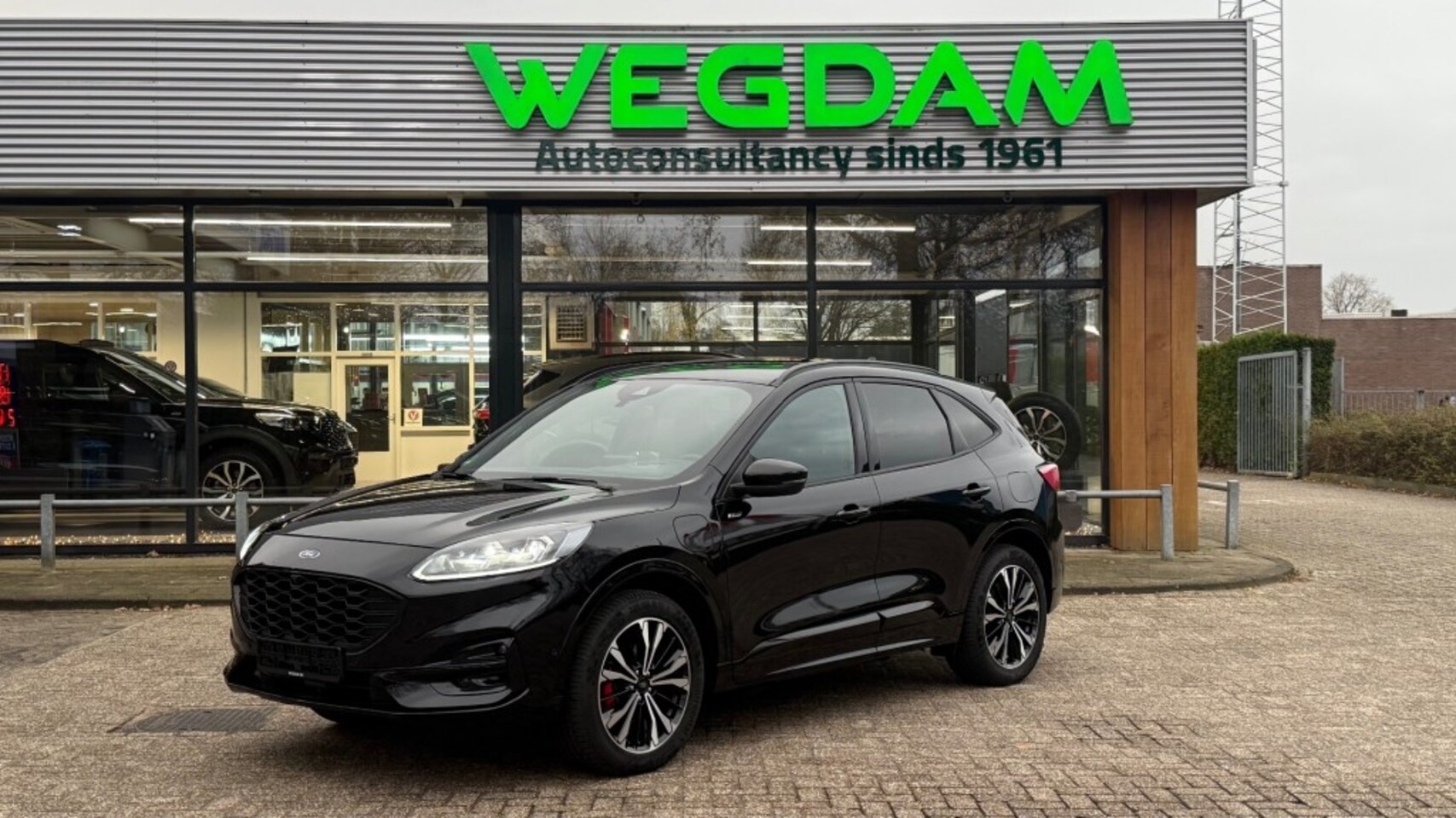 Ford Kuga - 2.5 PHEV ST-LINE X / 19inch+Driver+Design+Techno+Winter pack - AutoWereld.nl
