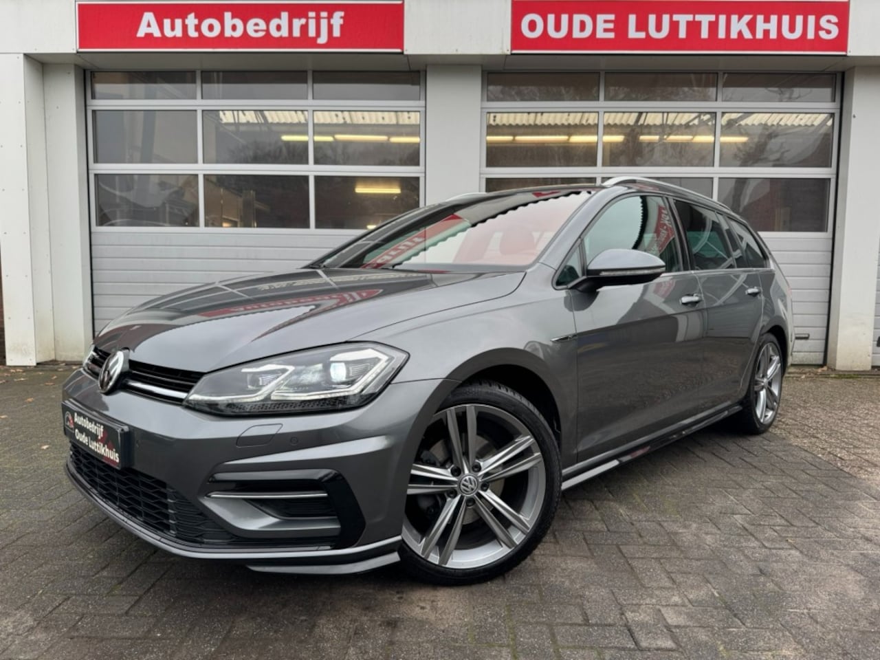 Volkswagen Golf Variant - Variant 1.4TSI 125PK DSG R-Line Full-Led  Cruise Navi Trekhaak - AutoWereld.nl