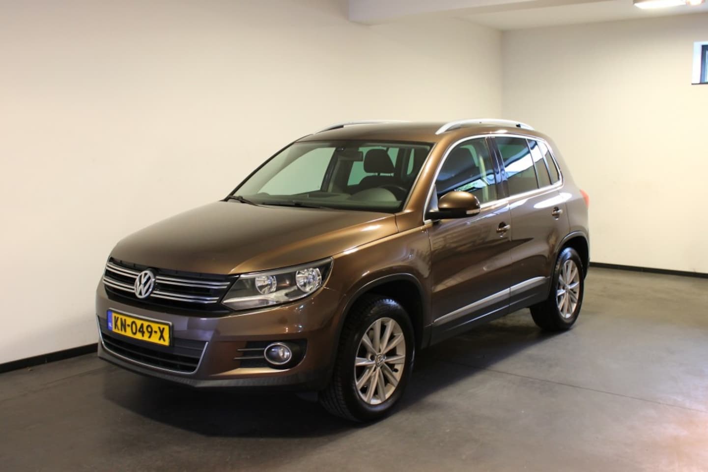 Volkswagen Tiguan - 1.4 TSI Sport&Style 1.4 TSI SPORTenSTYLE, PDC, Alcantara, Nieuwe distributieketting, Trekhaak - AutoWereld.nl