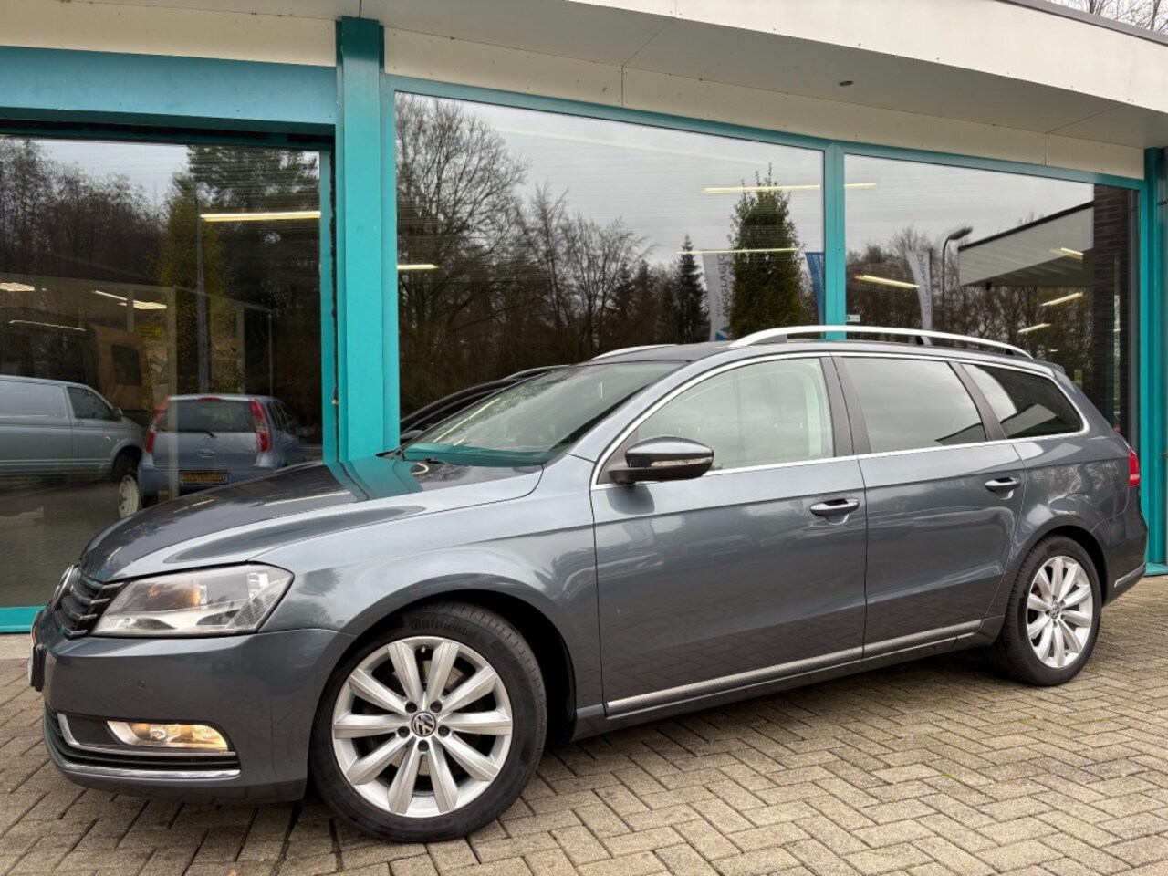 Volkswagen Passat - 1.4 TSI DSG Navi, Cruise, PDC, TrHaak, NAP - AutoWereld.nl