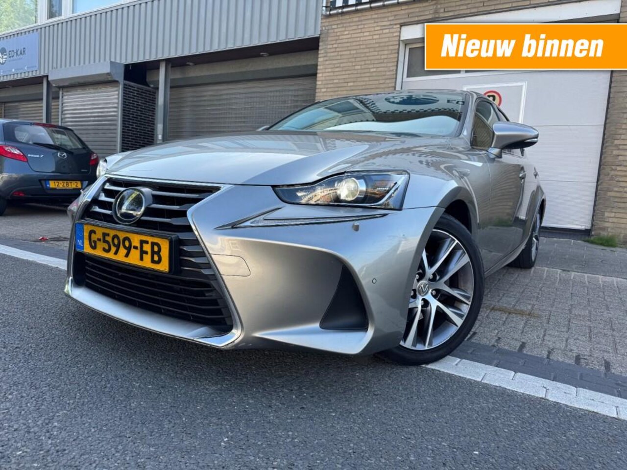 Lexus IS - 300h Hybrid Edition 30 ACC OPENDAK LEER PRIMA AUTO APK 9-2026 - AutoWereld.nl