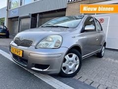 Toyota Yaris - 1.3 VVT-i Sol 5DRS FACELIFT AIRCO NAP APK 3-2026 GOEDE AUTO