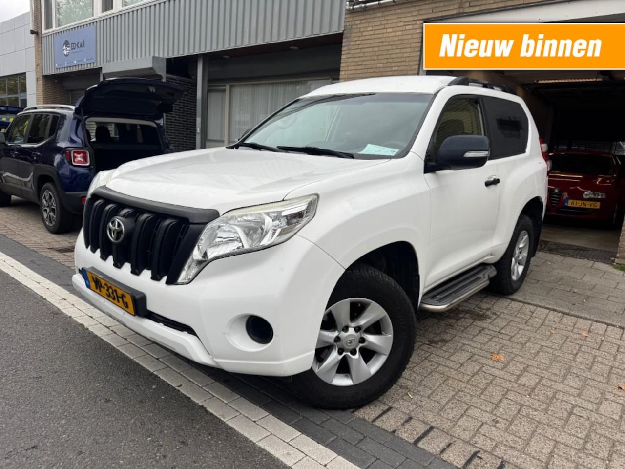 Toyota Land Cruiser - 3.0 D-4D-F LX High Roof Blind Van 1STE EIG. NAP APK - AutoWereld.nl