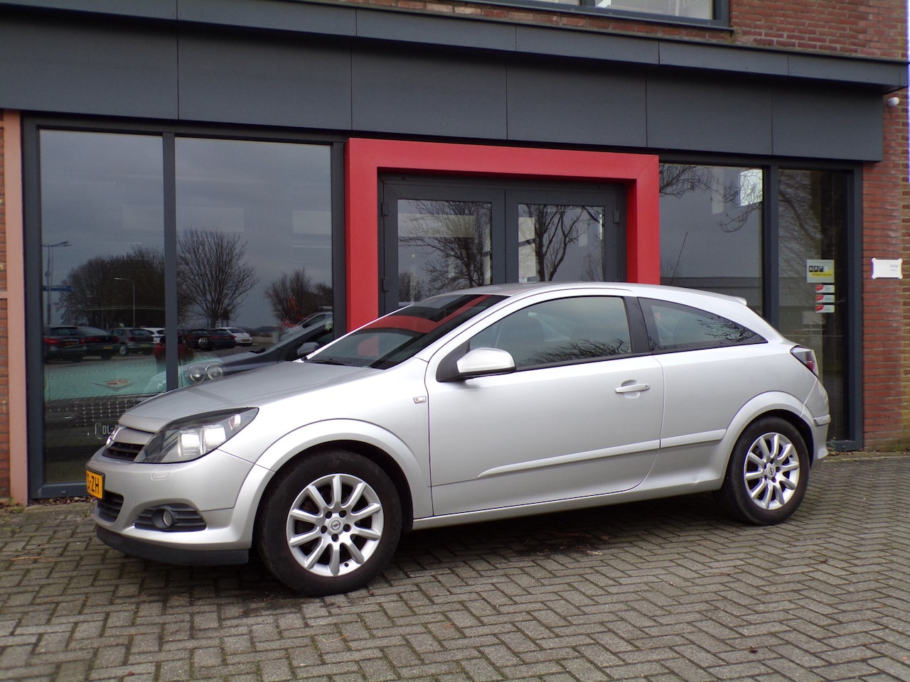Opel Astra GTC - 1.8 Sport Nieuwe D-riem NAP - AutoWereld.nl