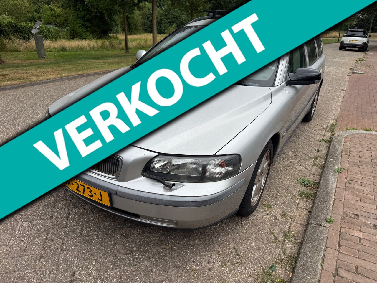 Volvo V70 - 2.4 2.4 - AutoWereld.nl