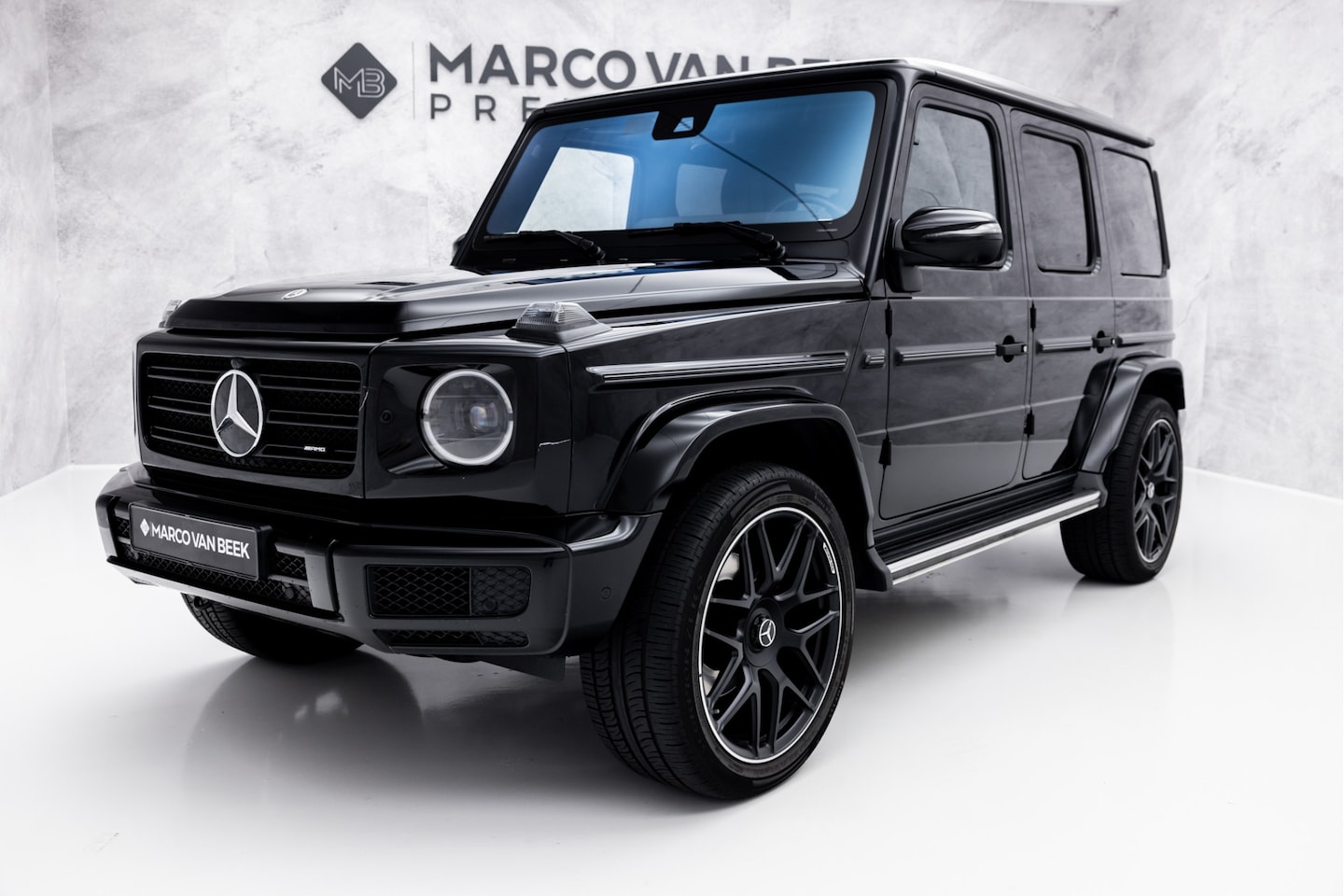 Mercedes-Benz G-klasse - 400 D AMG Grijs Kenteken | Schuifdak | Stoelventilatie | Exclusive - AutoWereld.nl