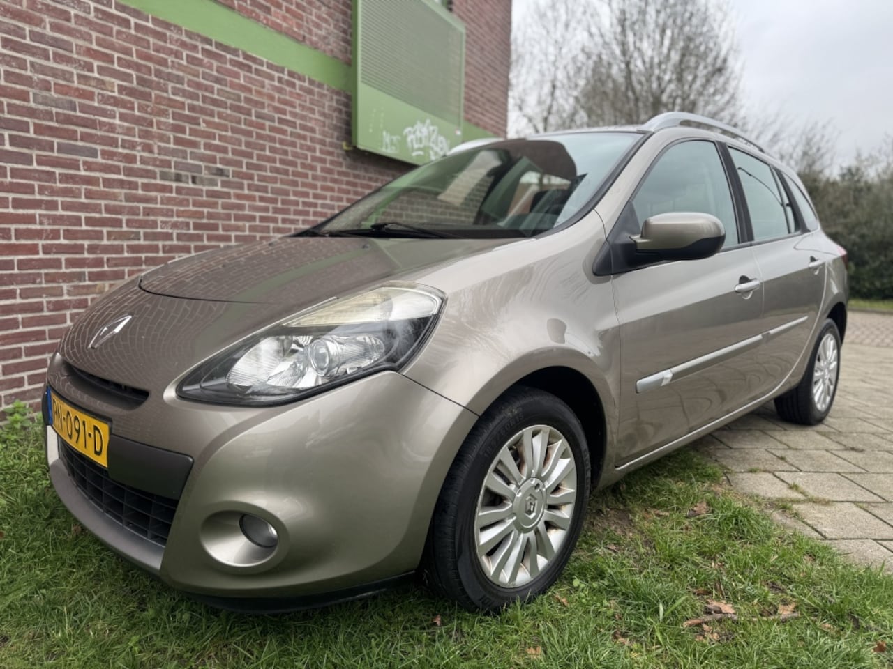 Renault Clio Estate - 1.2-16V Expres*2009*Airco|Apk|Lmv - AutoWereld.nl