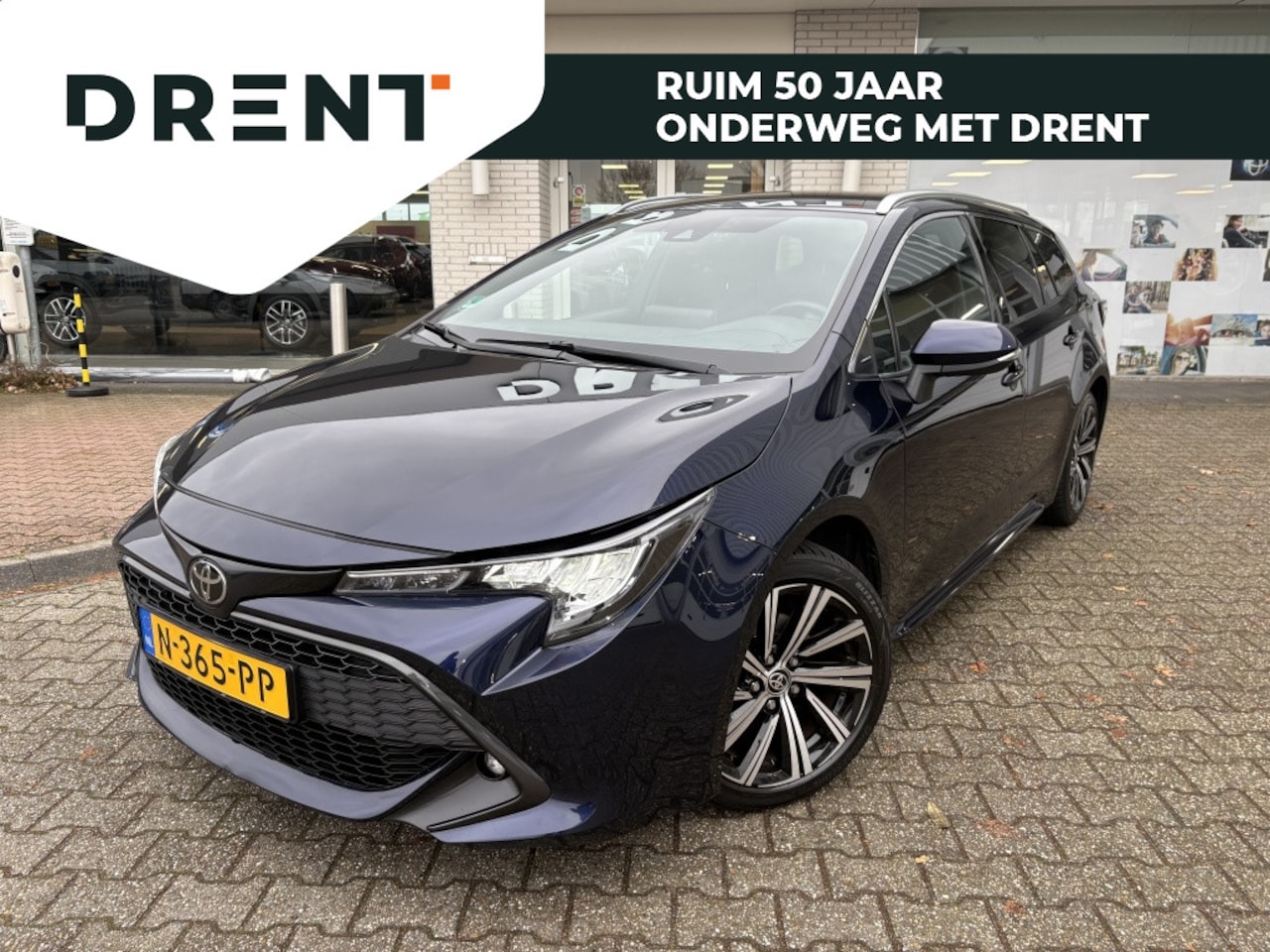 Toyota Corolla Touring Sports - 1.2 Dynamic | Stoelverwarming | Trekhaak | 1300kg trekgewicht | - AutoWereld.nl
