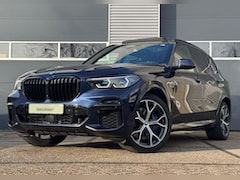 BMW X5 - xDrive45e High Executive |Pano |Achterasbesturing |M Perf. stoelen |Carbon inter. |Head-Up