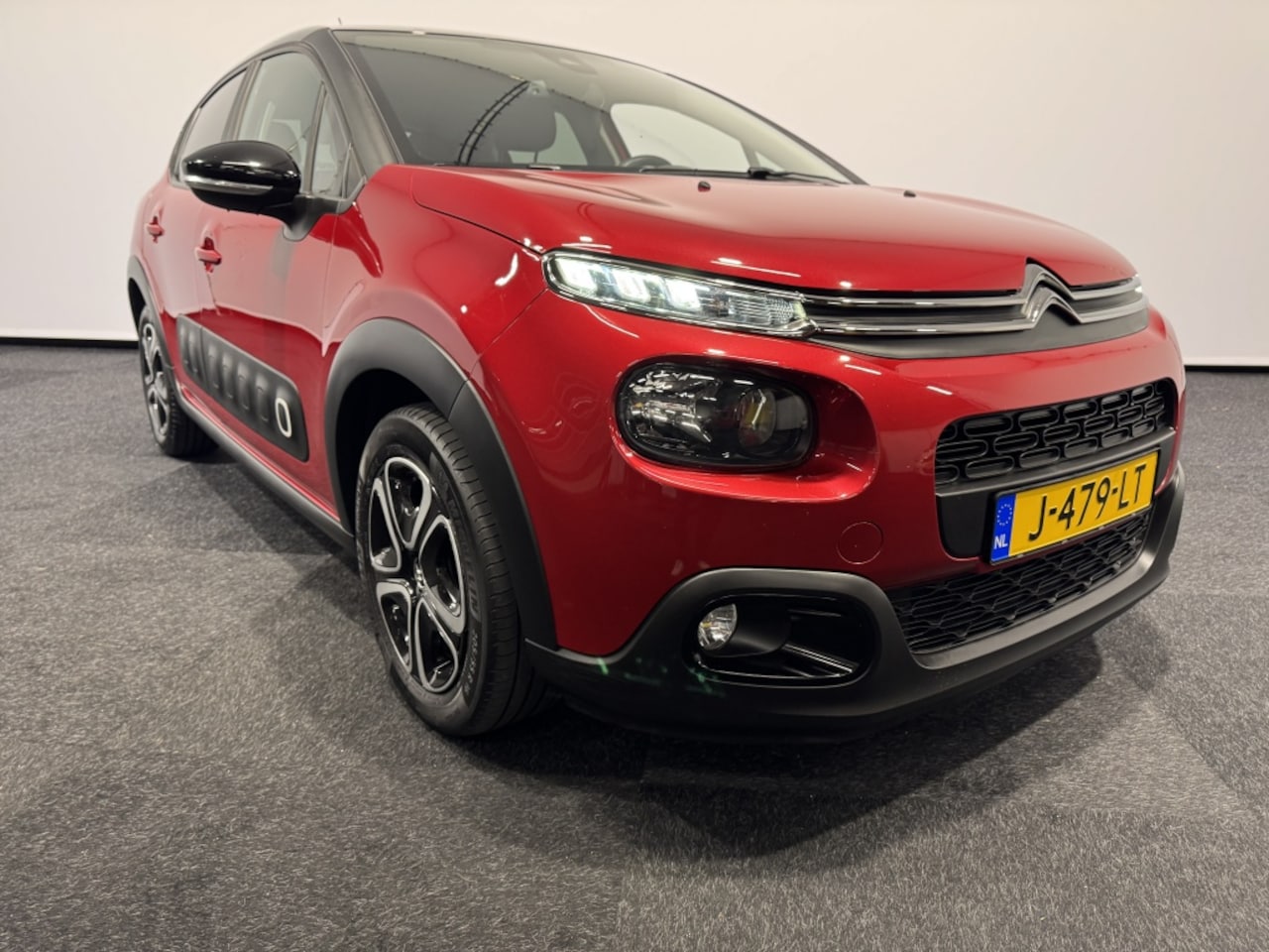 Citroën C3 - 1.2 PT Feel 16 inch Airco Apple car play - AutoWereld.nl