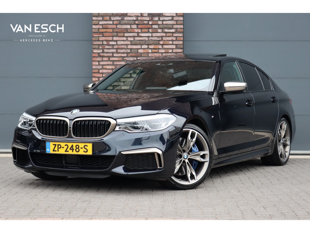 BMW 5-serie - M550d xDrive High Executive | Schuifdak | Bowers&Wilkins | ACC | Entertainment Achter | Pa - AutoWereld.nl