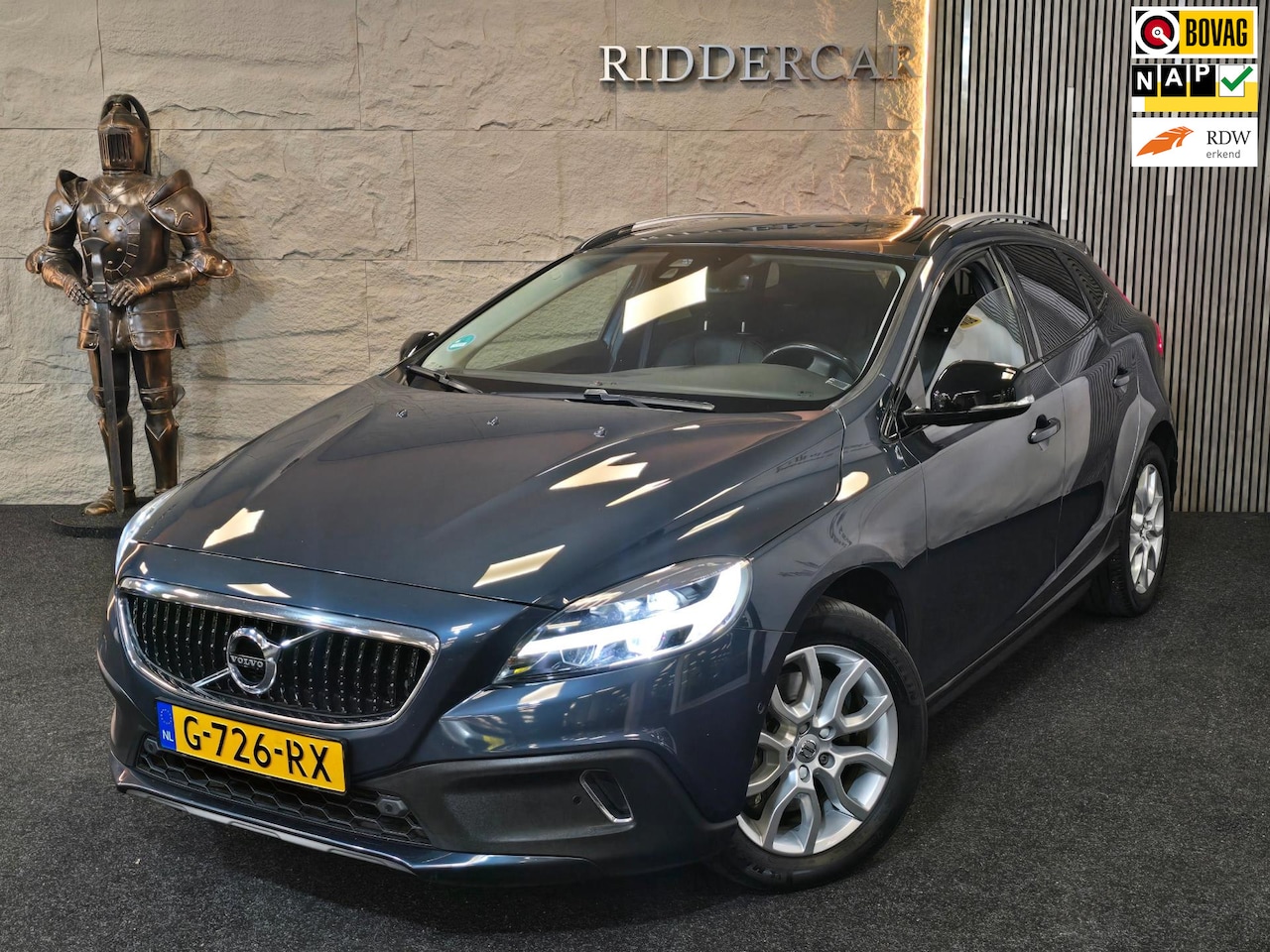 Volvo V40 Cross Country - 1.5 T3 Polar+ Luxury|GARANTIE|AUTOMAAT|TREKAAH|NAP|LEDER|STOELVERW - AutoWereld.nl