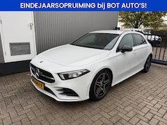 Mercedes-Benz A-klasse - 180 Business Solution AMG Night Upgrade AUTOMAAT / ECC / CRUISE / NAVI / LMV / CAMERA / SE