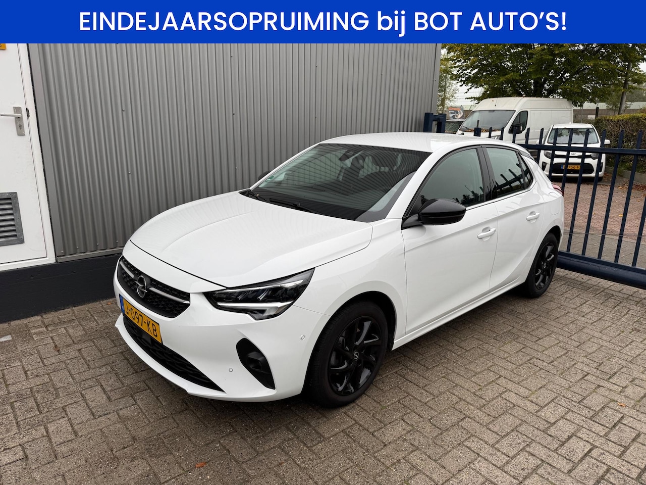 Opel Corsa - 1.2 Elegance AIRCO / CRUISE / LMV / PARKEERSENSOREN - AutoWereld.nl
